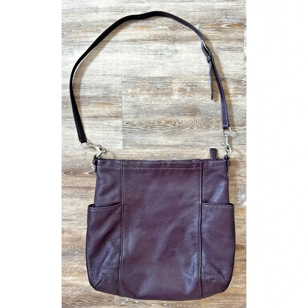 Coach Purse Purple Plum Pebbled Leather Crossbody Hobo Large F31323
